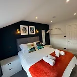 The Marlborough Sea View *