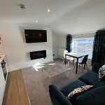 The Marlborough Sea View Apartment Scarborough