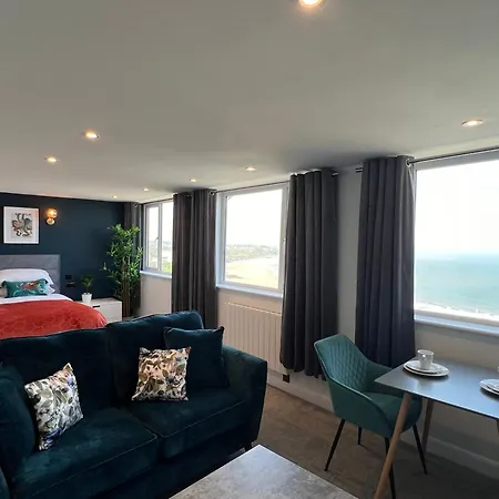 アパート The Marlborough Sea View *