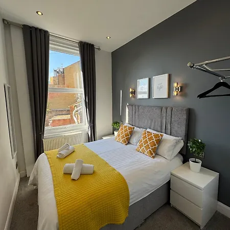 The Marlborough Sea View スカーバラ