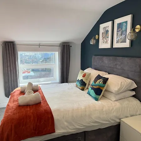 The Marlborough Sea View * スカーバラ