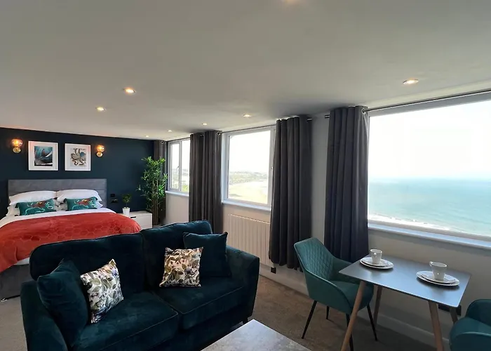 アパート The Marlborough Sea View *