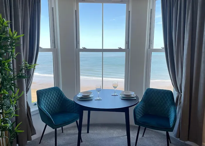 The Marlborough Sea View アパート スカーバラ