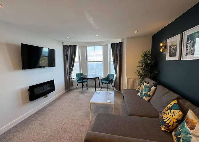 The Marlborough Sea View * スカーバラ